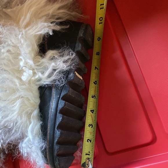 Sorel Mongolian fur - Picture 10 of 11